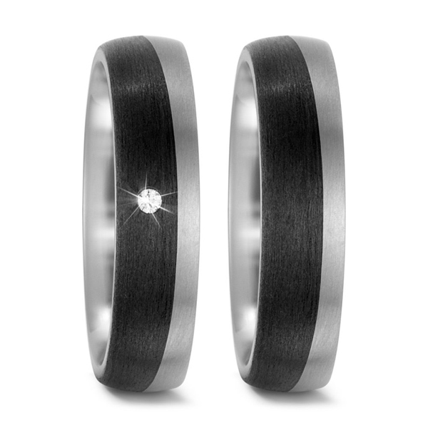 Titanium trouwringen en relatieringen met carbon en diamant